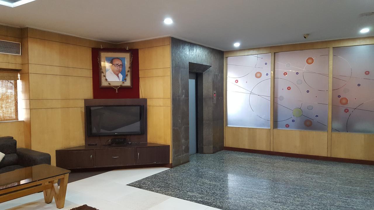 Hotel Vinayak Palace Bilāspur Buitenkant foto